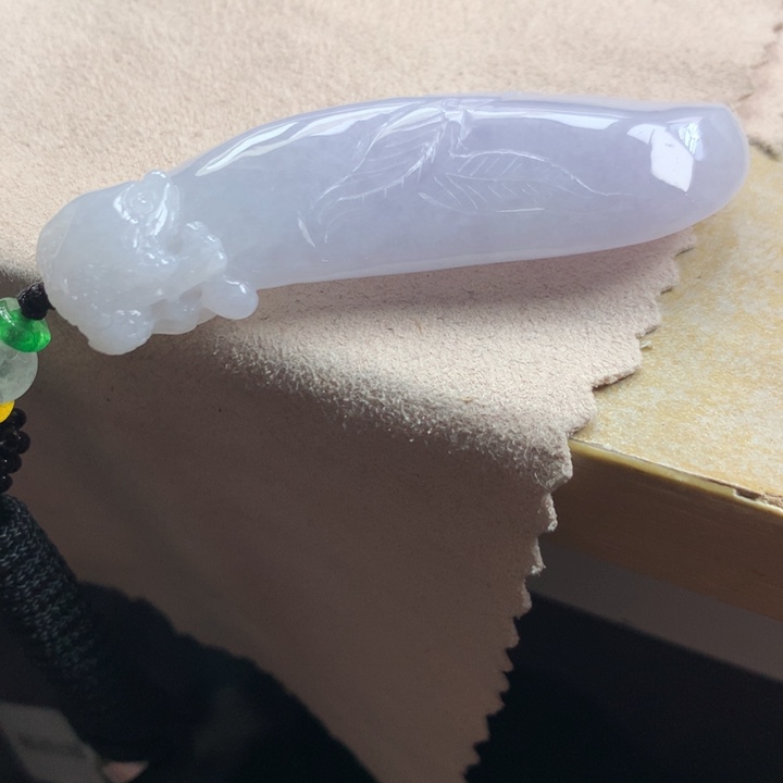 翡翠颈饰未镶嵌吊坠