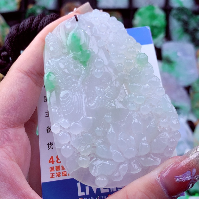 【闪购商品】翡翠颈饰未镶嵌挂件