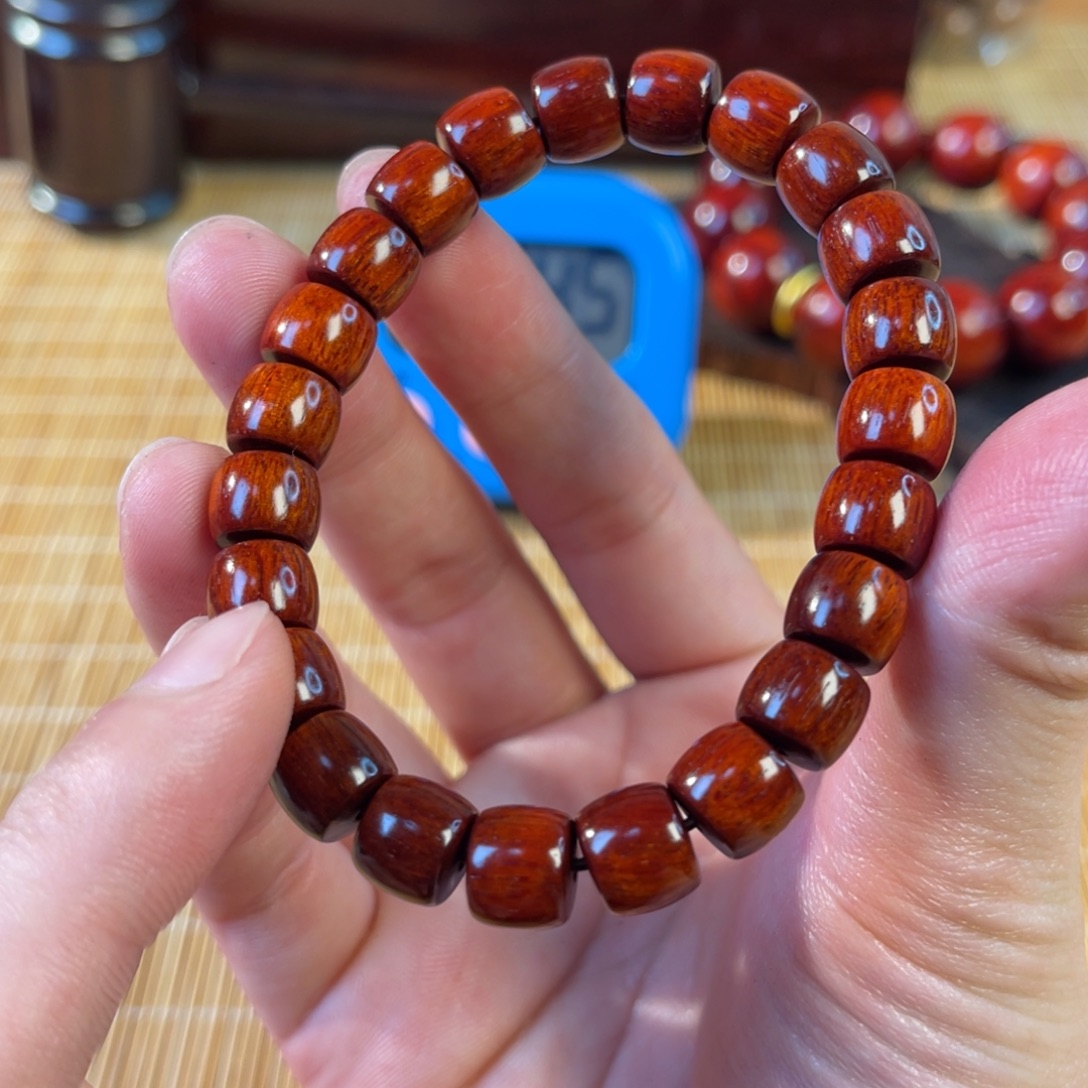 过***。木小叶紫檀手工艺