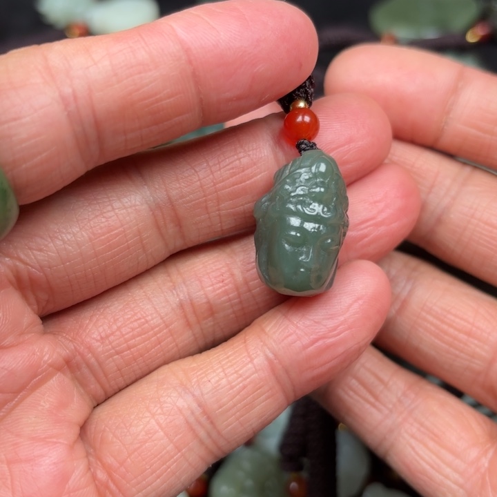 和田玉吊坠未镶嵌