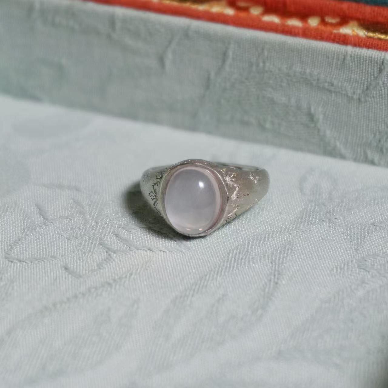 D591 水晶银925镶嵌 粉水椭圆银戒