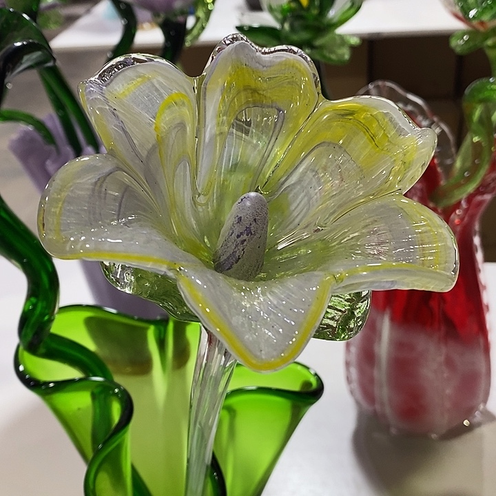 百合花高43厘米宽10厘米