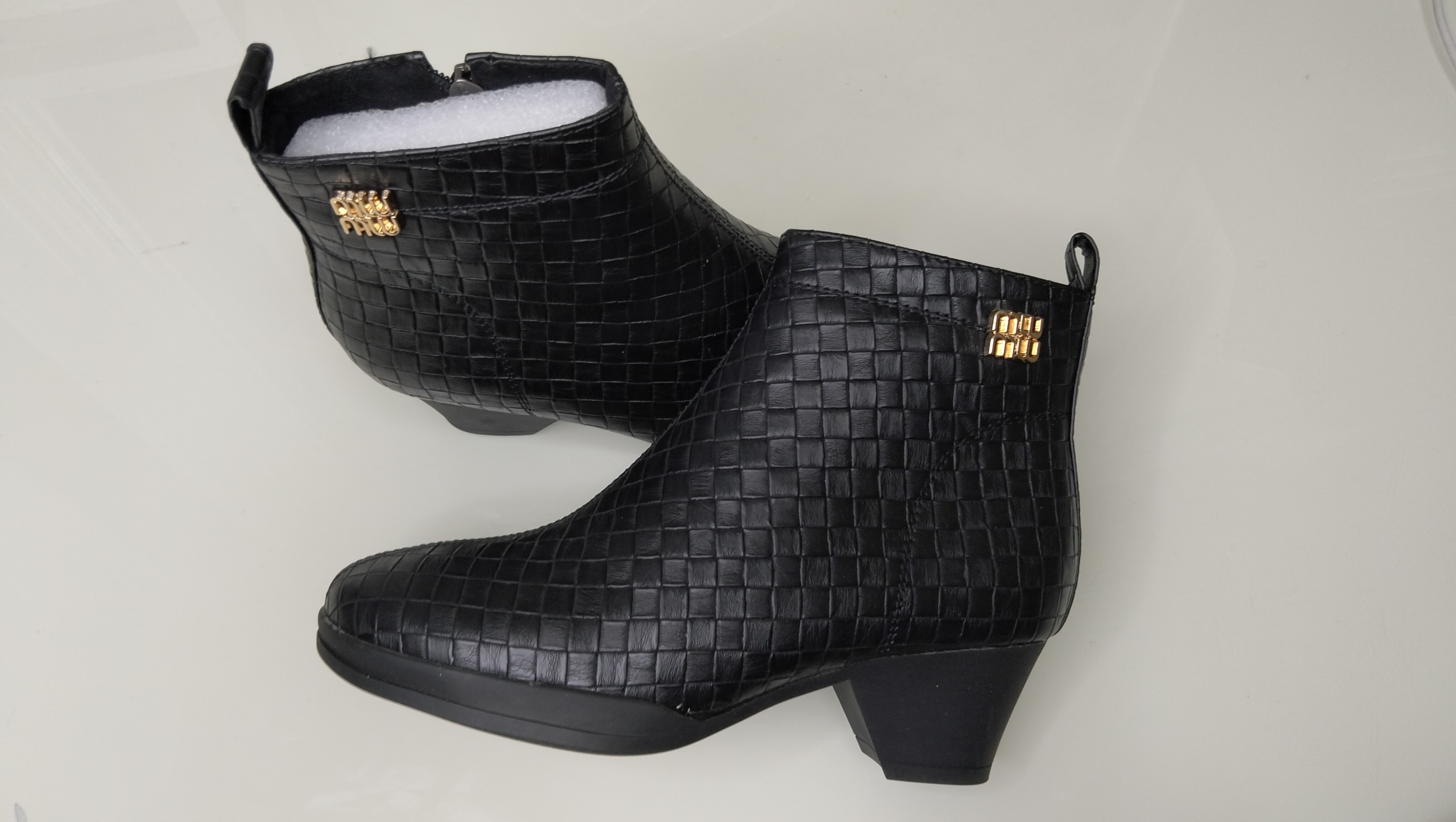 皮料女士冬季靴子贼好看