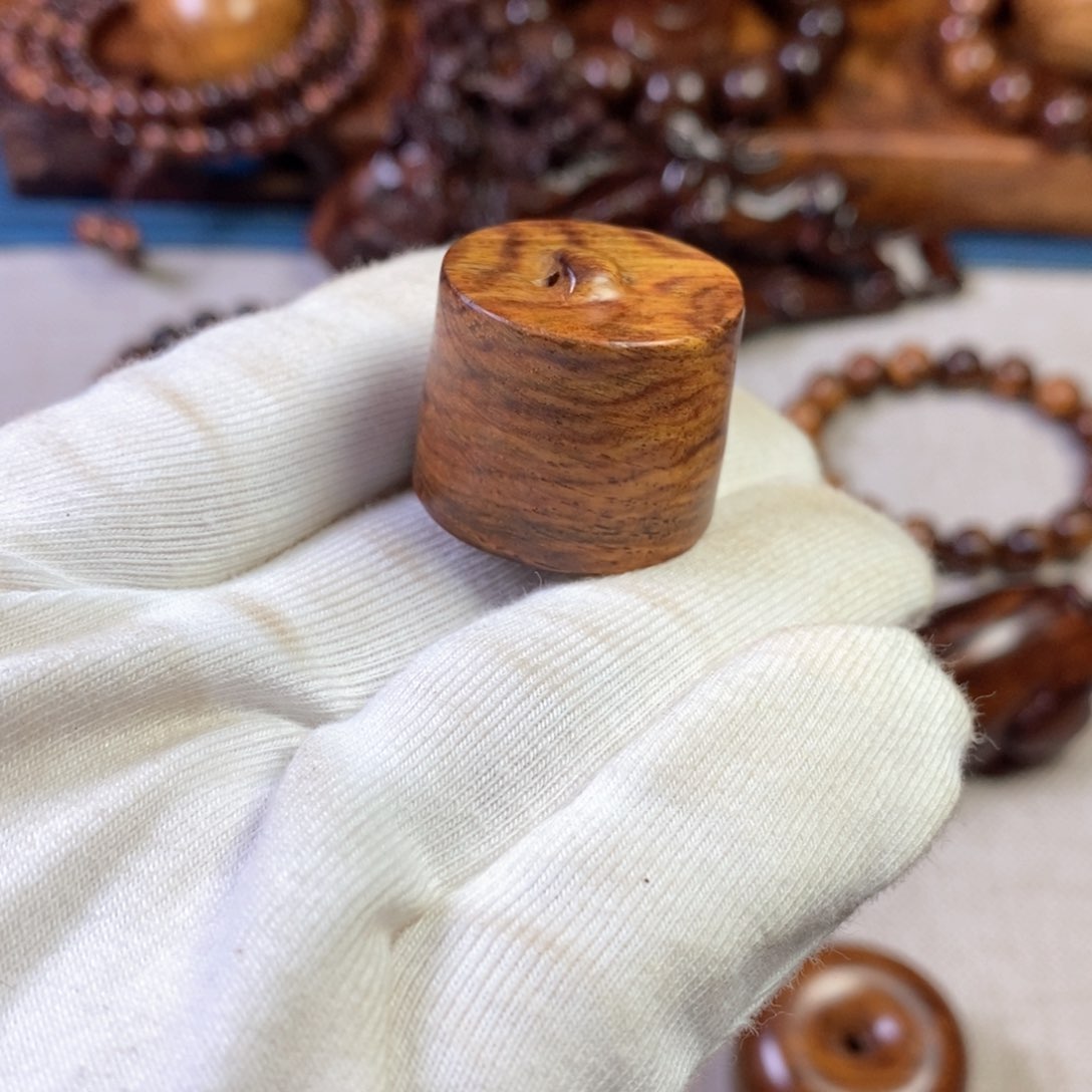 黄花梨/降香黄檀把件