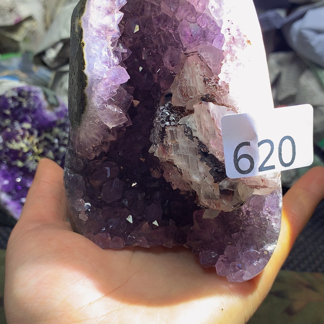 紫晶大型摆件（非配饰）未镶嵌