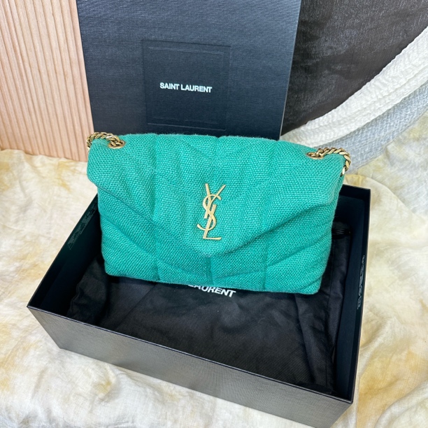 95新 YSL/圣罗兰 草绿色泡芙斜挎包