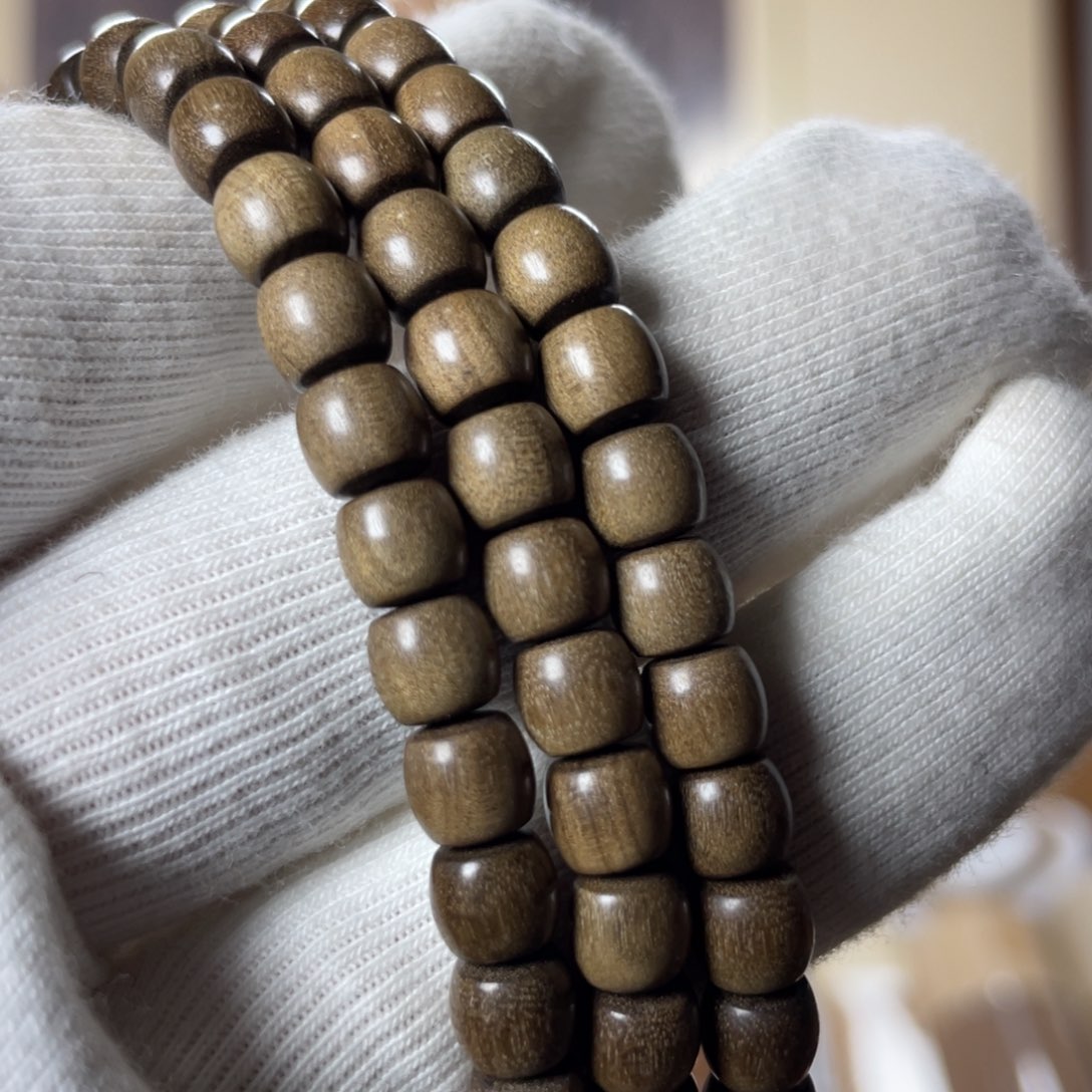 檀香木手串/手链江*溪老山檀香老料顺纹阴沉5×6