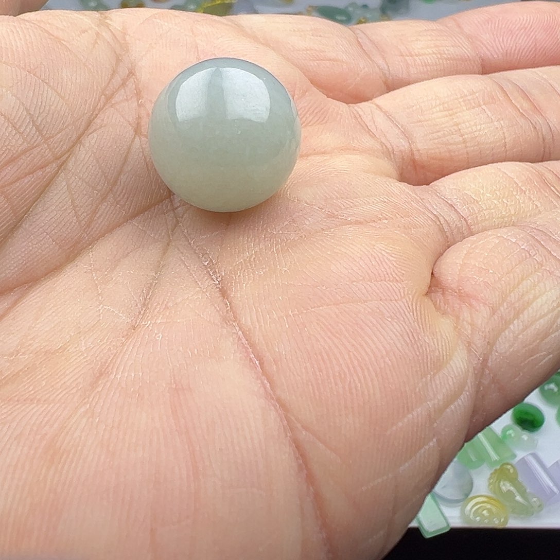 翡翠手链未镶嵌迷**?