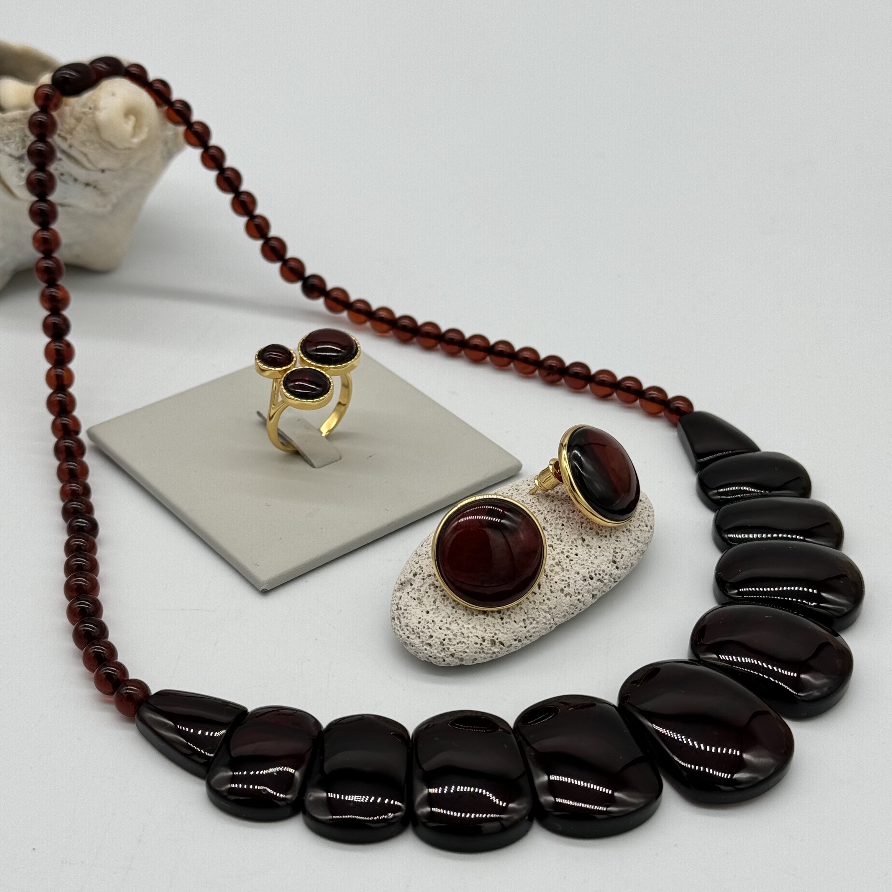 Bak Gvzal Jawayirat乔美首饰琥珀三件套