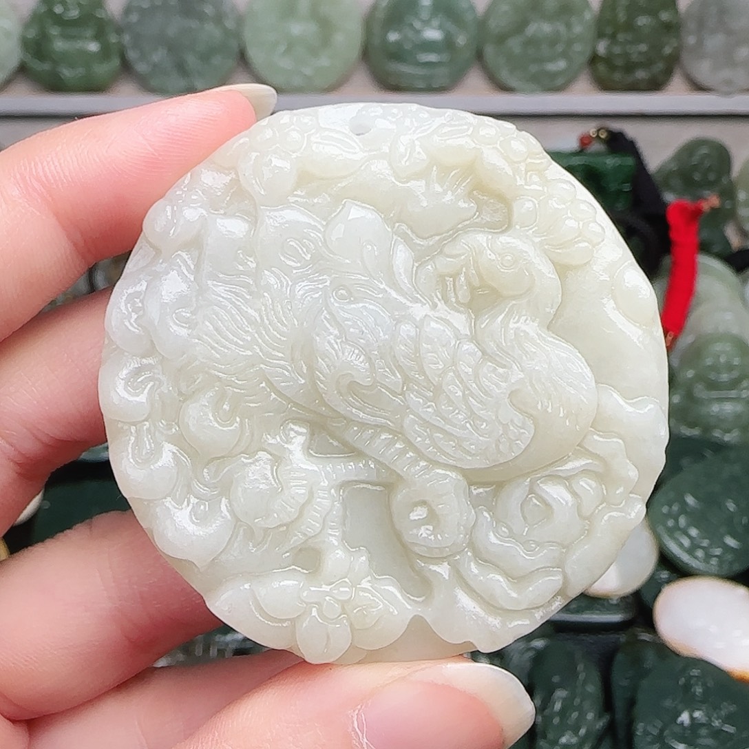 和田玉未镶嵌颈饰