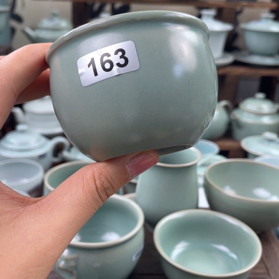 哈***镜陶瑕疵缸杯子163号………$