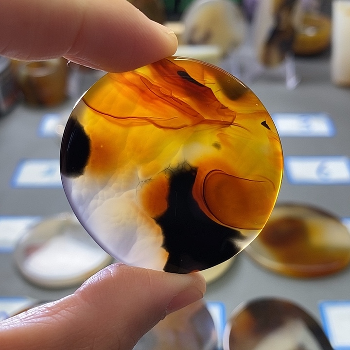 玛瑙/玉髓未镶嵌珠宝半成品122