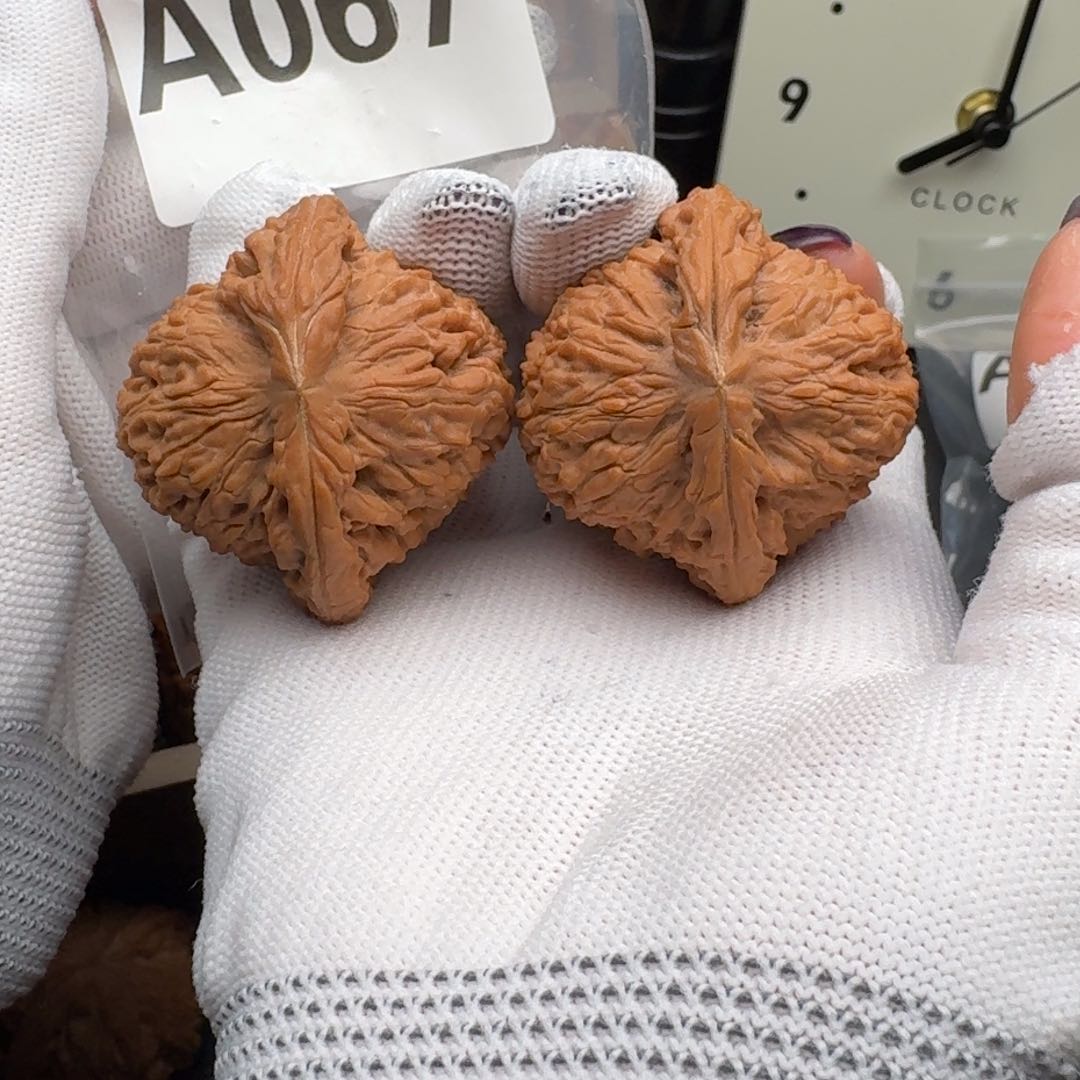 文玩核桃把件43+南疆A067