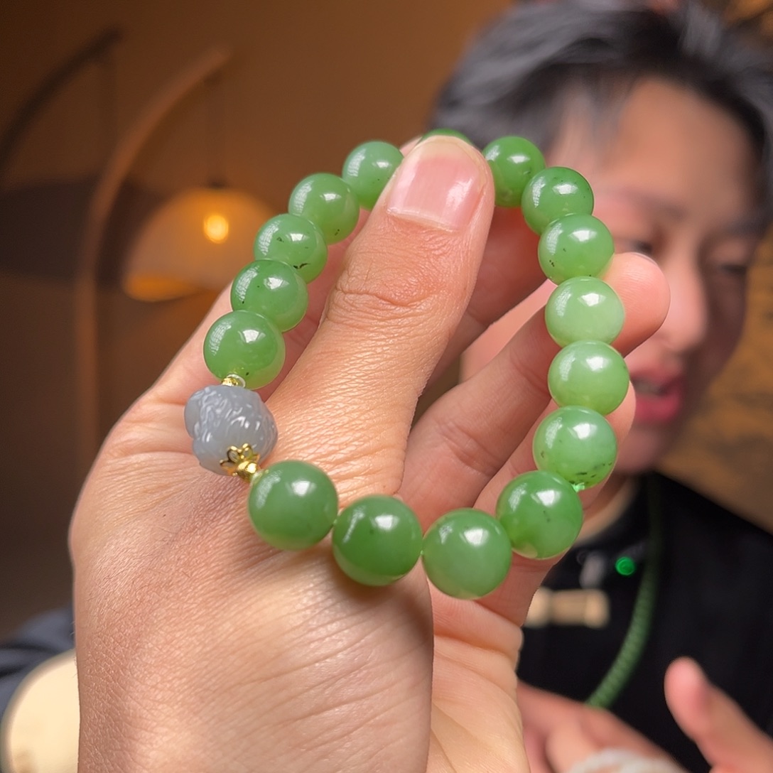 和田玉手串未镶嵌碧玉乌兰海单圈