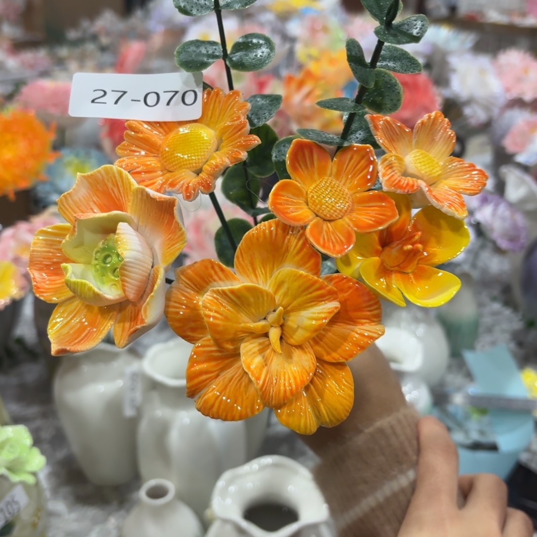 荷花是大的，2770，陶瓷花，20元发货，退款拉黑