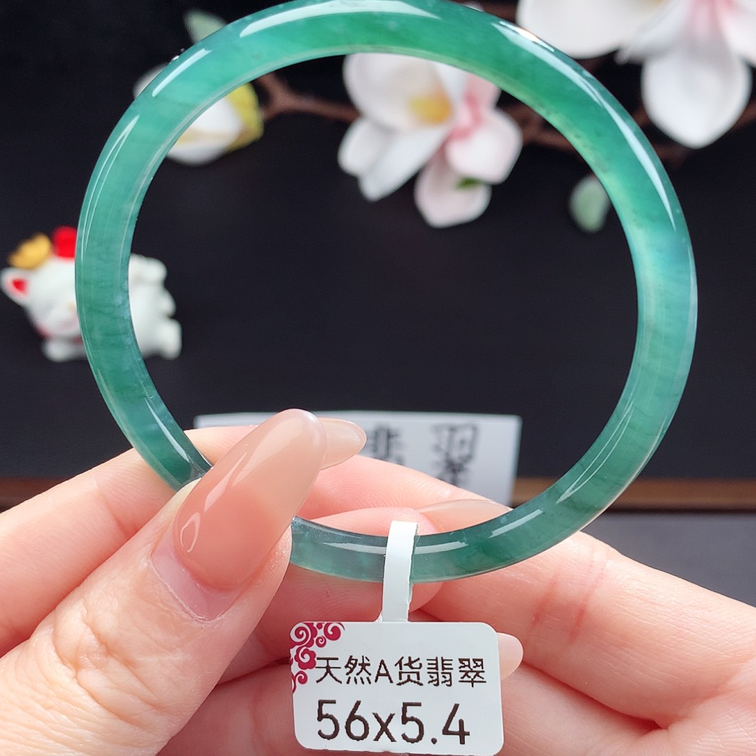翡翠手镯（圆镯）未镶嵌
