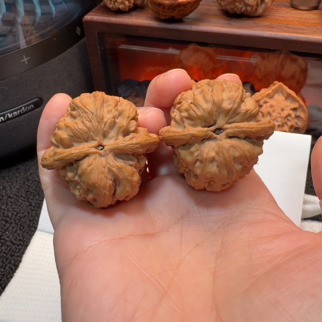 一***垚把件文玩核桃38+将军膀