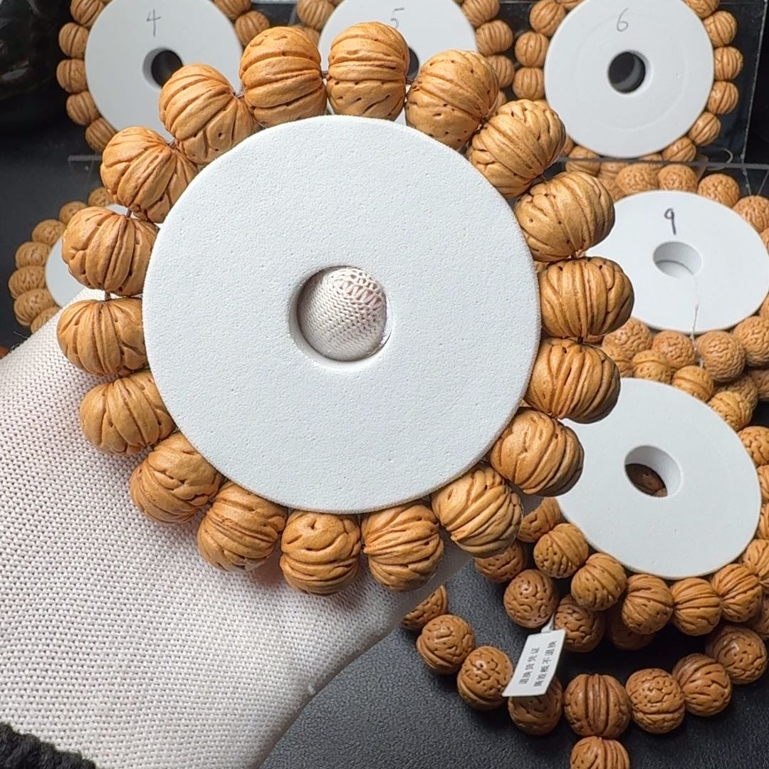 桃***王手串桃核树王纽扣