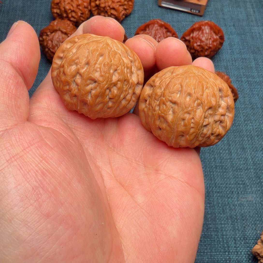 文玩核桃吊坠铁锤38