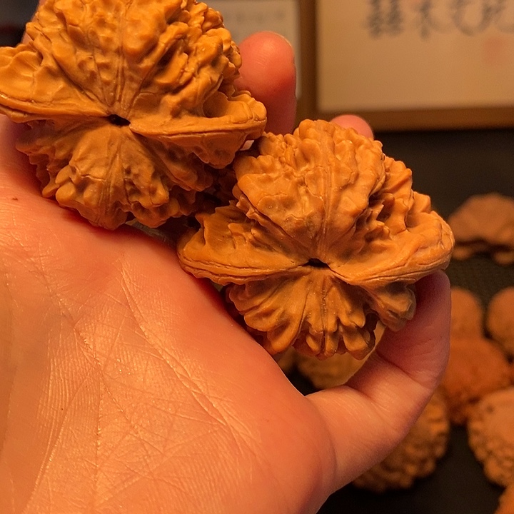 文玩核桃吊坠湖**业111111111