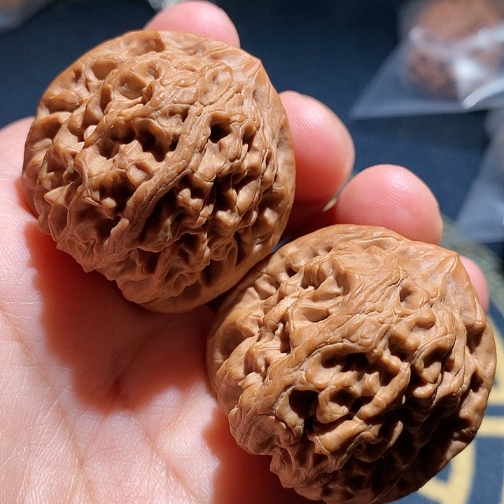 【闪购商品】文玩核桃吊坠天**福龙脉元宝