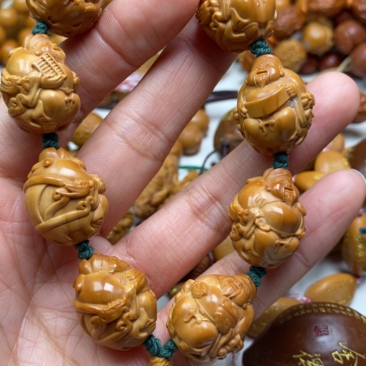 猴头核桃吊坠财神