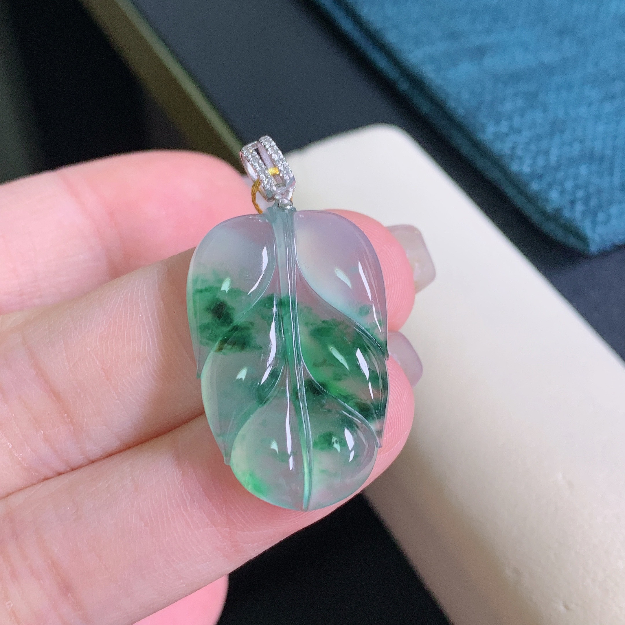 天然缅甸a货翡翠冰种飘绿花叶子吊坠女士高品质揭阳精品玉石