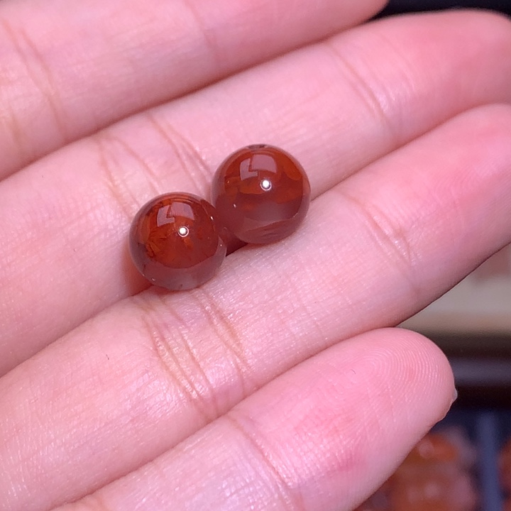 南红玛瑙未镶嵌珠宝半成品1551