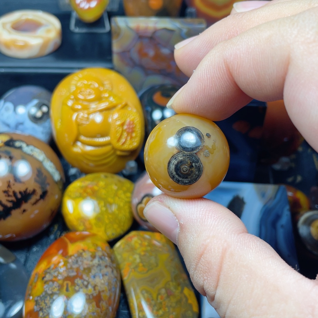 一***庄玛瑙/玉髓未镶嵌颈饰