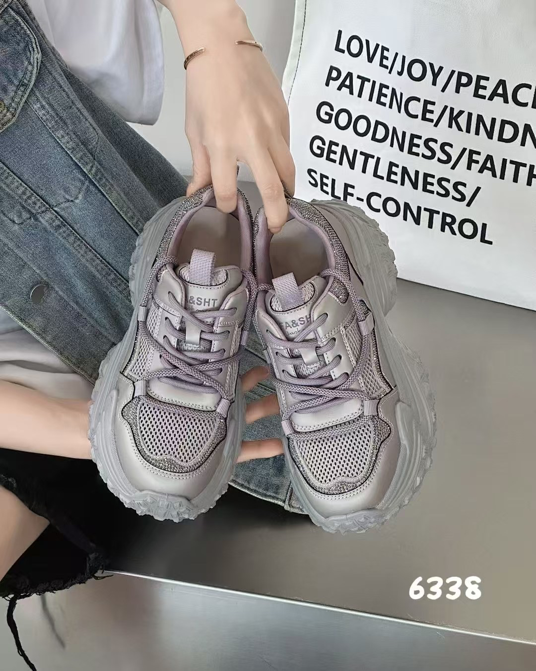 2025夏季真皮网面超轻舒适百搭老爹鞋