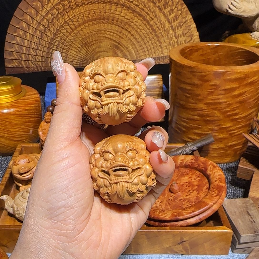 柏木（崖柏）手把件