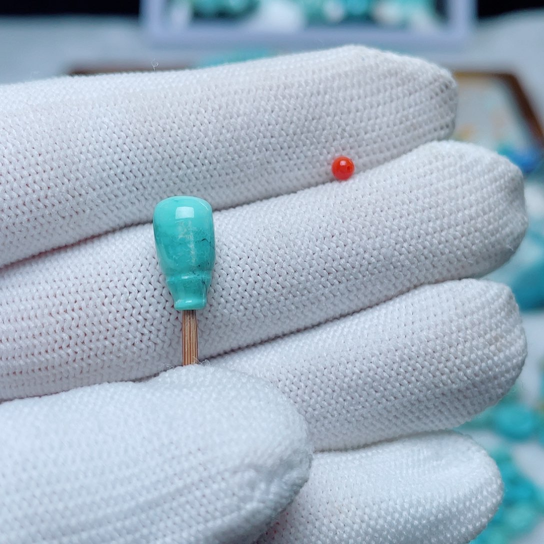 南红玛瑙未镶嵌珠宝奇石