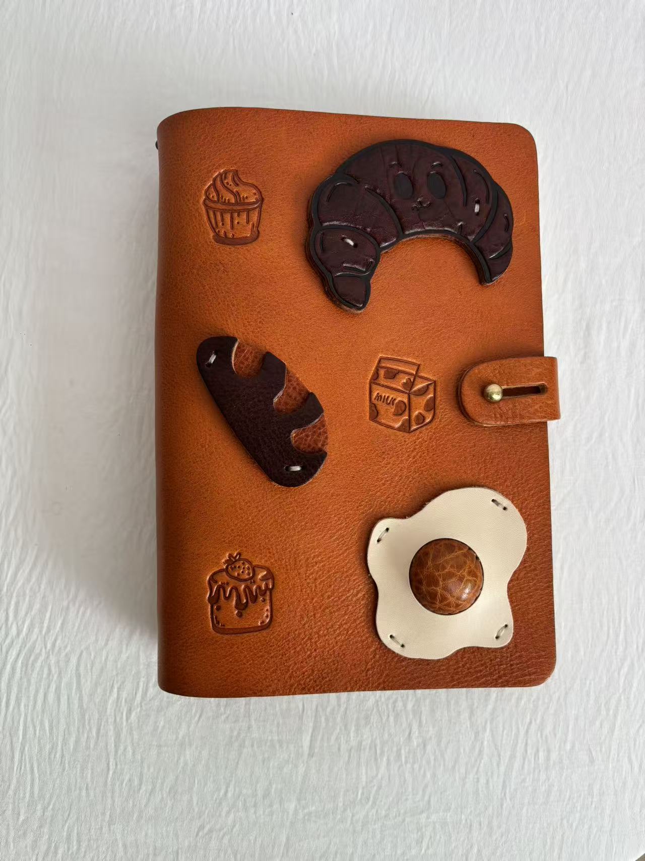 可爱元素原创头层牛皮手工个性手账本  A5