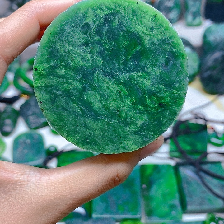 和田玉（碧玉）未镶嵌手链