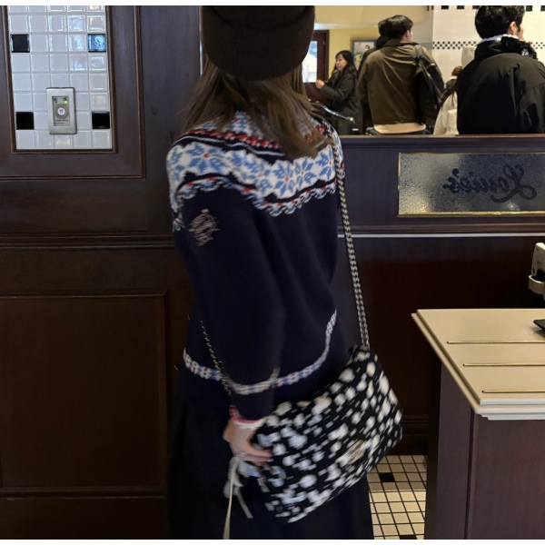 妃鱼/香奈儿/丝缎、羊毛、亮片/毛衣/95新/z零二零九