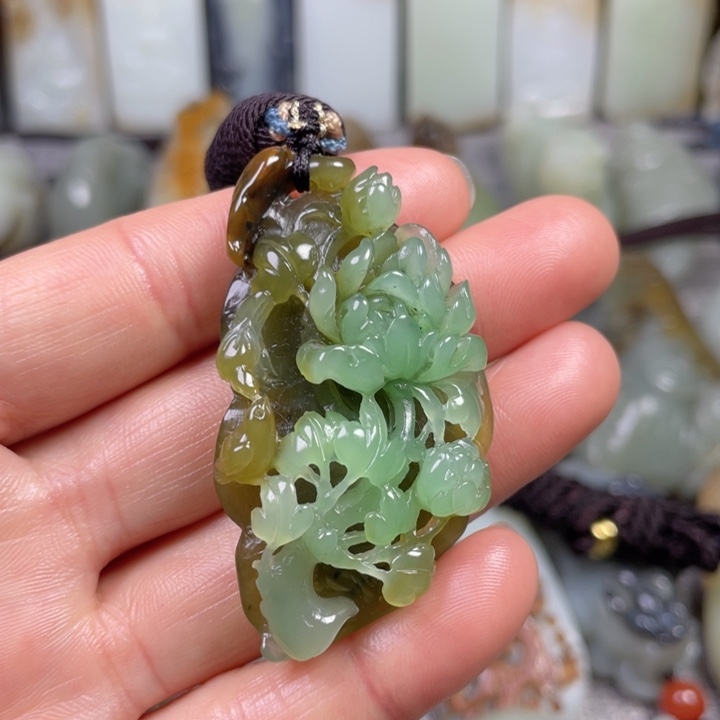 和田玉未镶嵌挂件