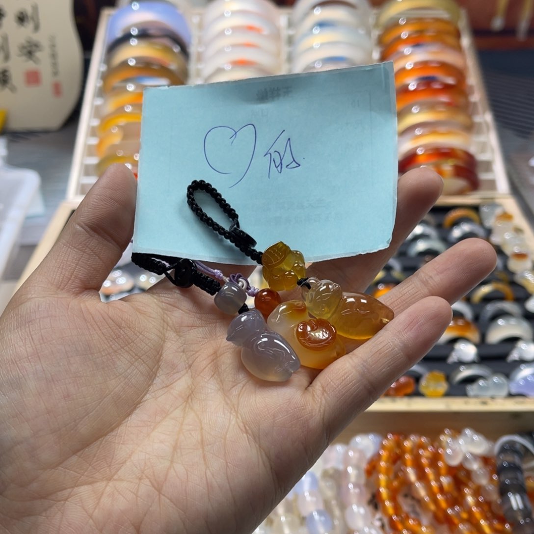 玛瑙/玉髓戒指未镶嵌小*Q