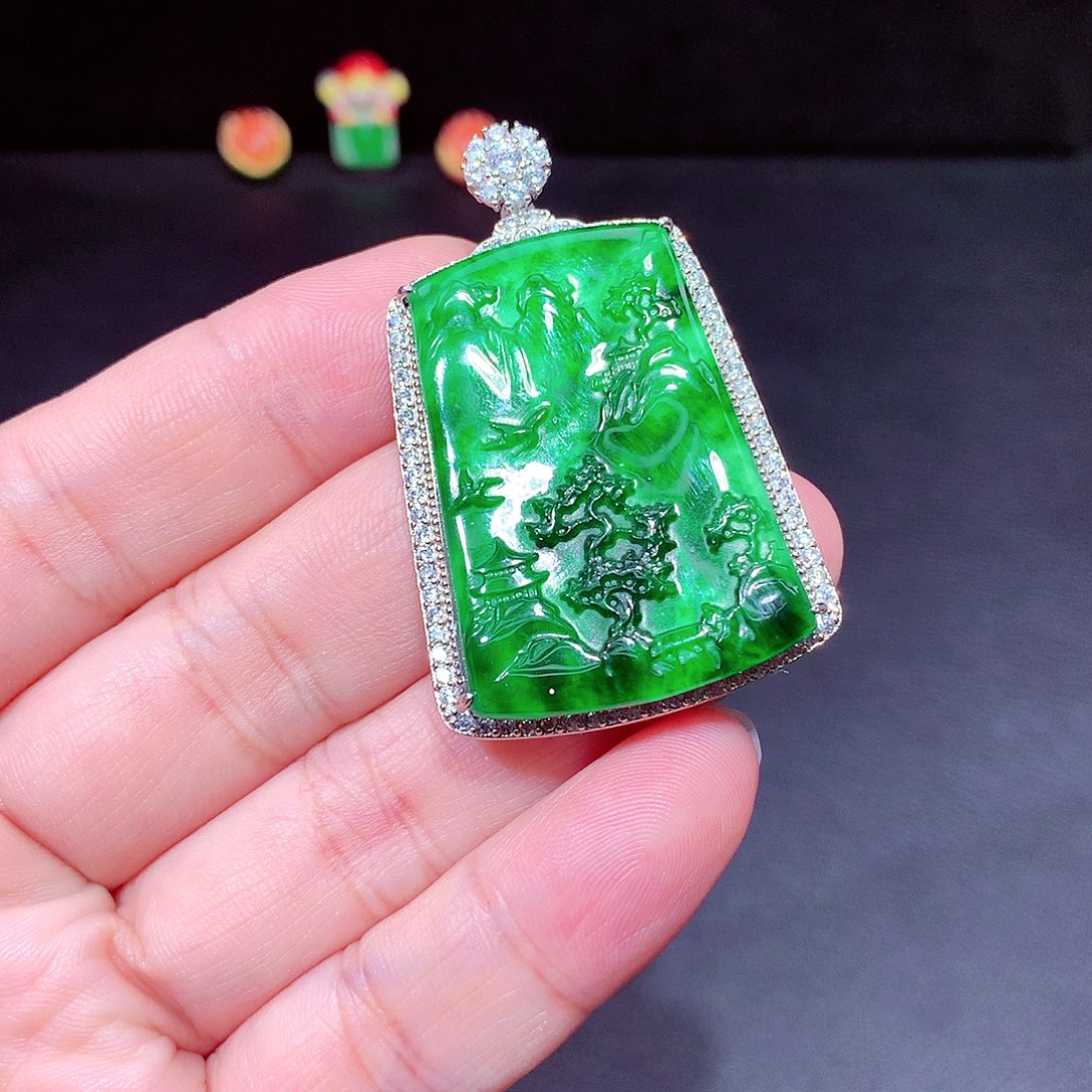 【闪购商品】翡翠吊坠(不含链)未镶嵌