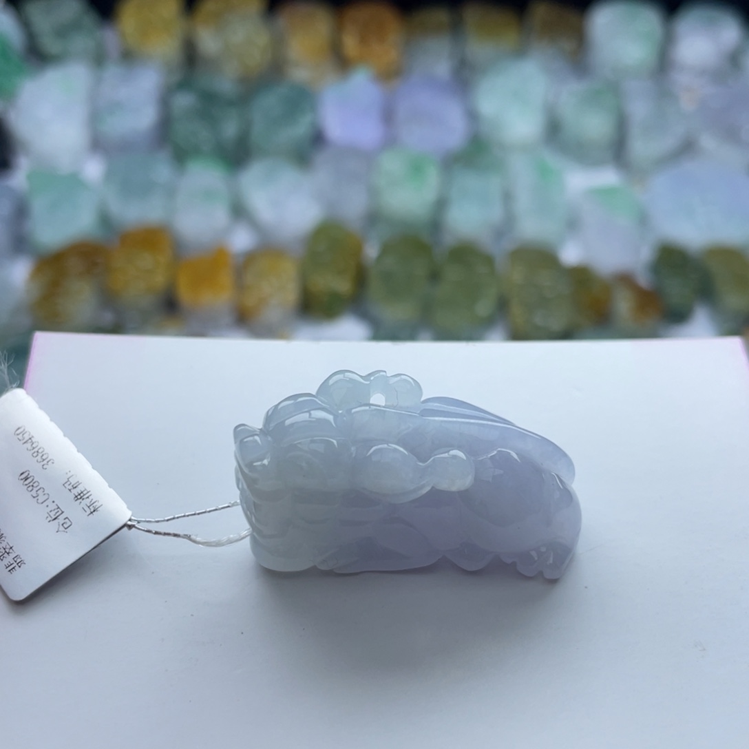 翡翠颈饰未镶嵌貔貅