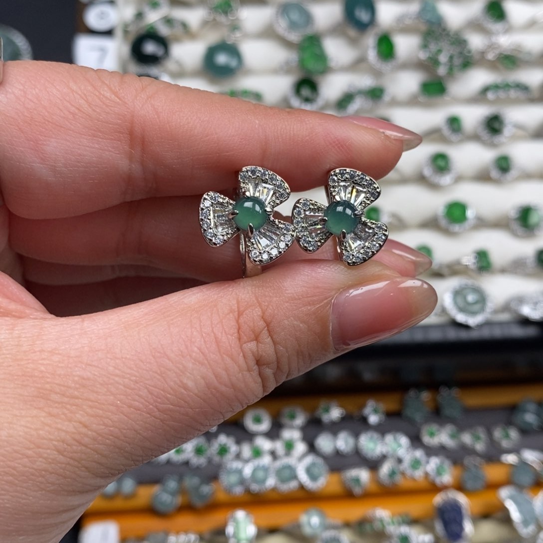 未镶嵌挂件翡翠翡翠