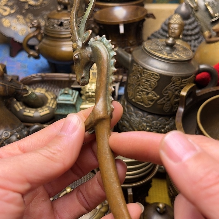 精美铜器批发档口