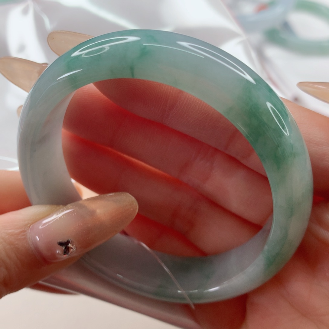 翡翠手镯未镶嵌55.4 正圈