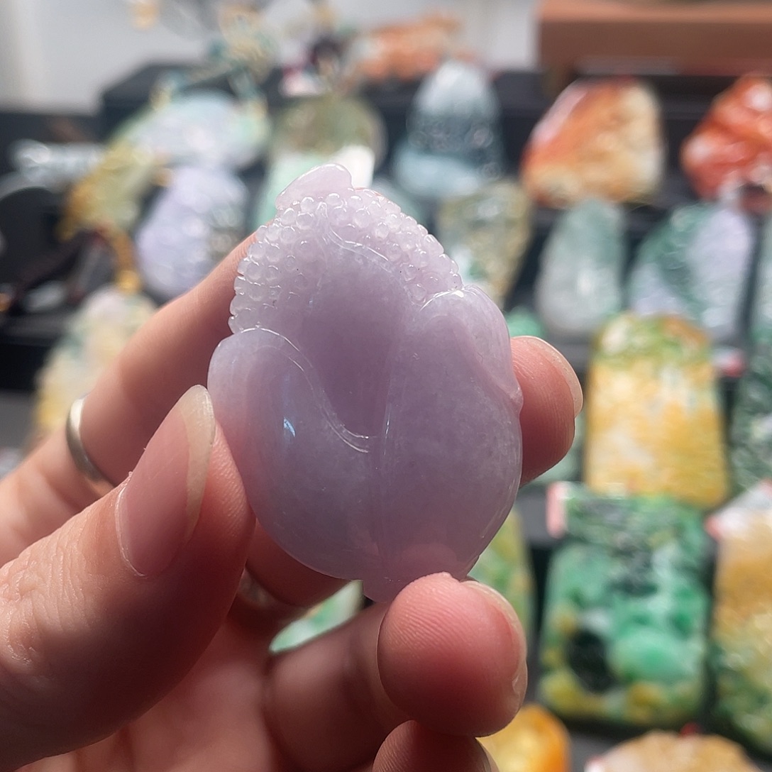 翡翠未镶嵌颈饰腾冲3