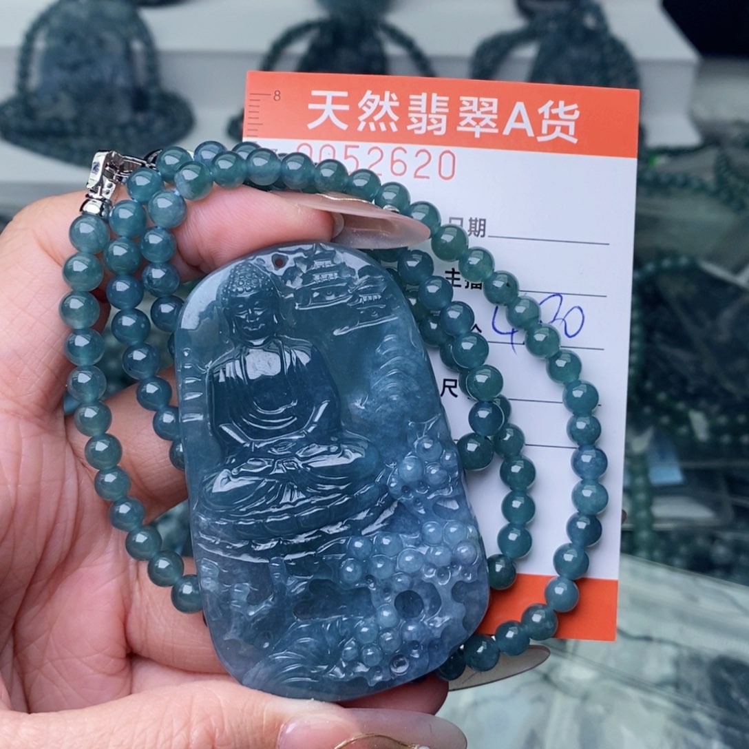 翡翠颈饰未镶嵌，，，，，，，，，，，