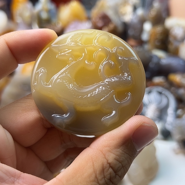 玛瑙/玉髓颈饰未镶嵌