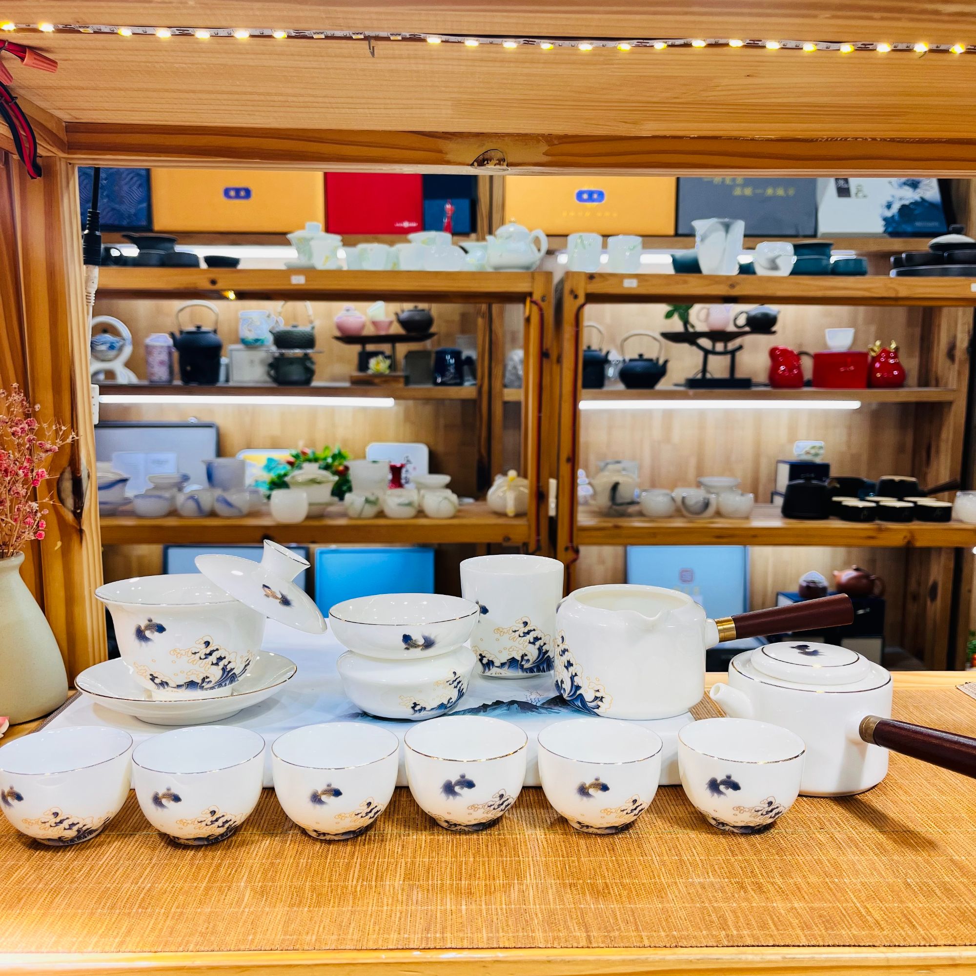 晟翔陶瓷茶具羊脂玉鱼跃龙门盖碗茶壶主人杯12件套