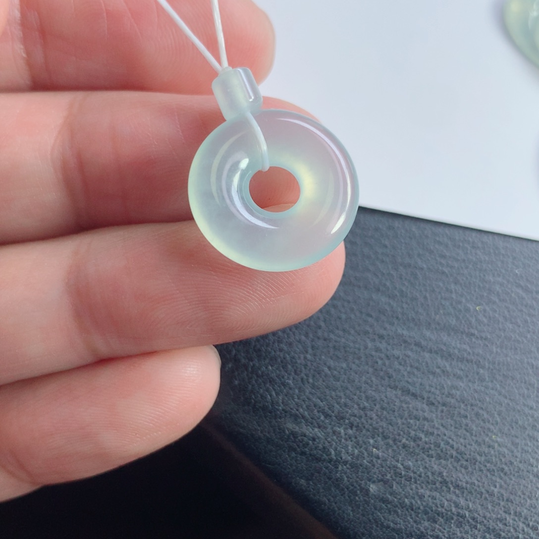 颈饰未镶嵌翡翠诺甜甜圈