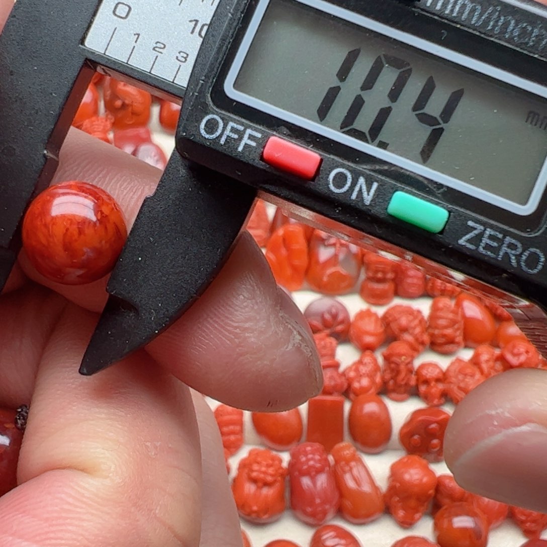 南红玛瑙配饰未镶嵌