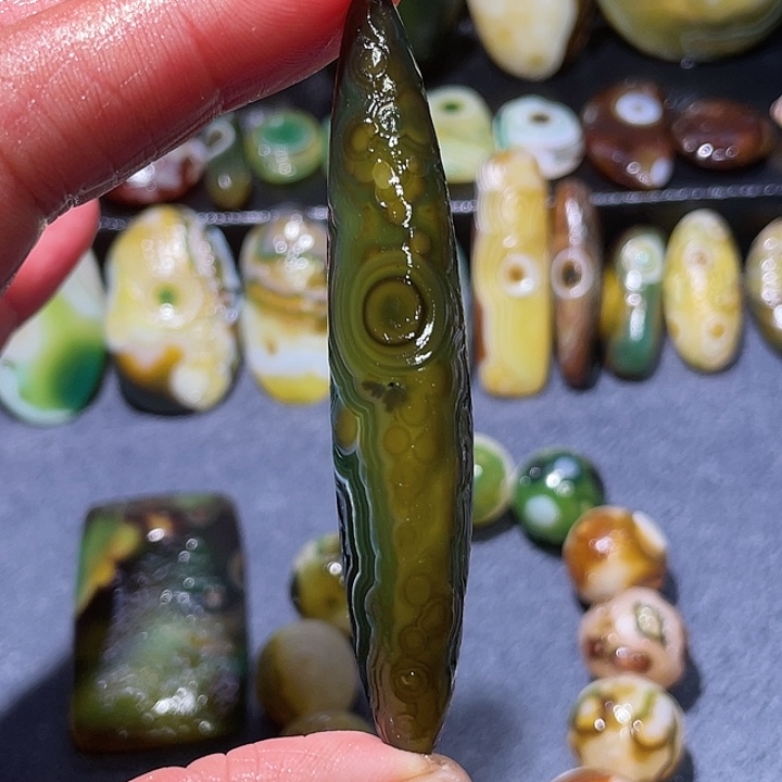 玛瑙/玉髓未镶嵌珠宝奇石