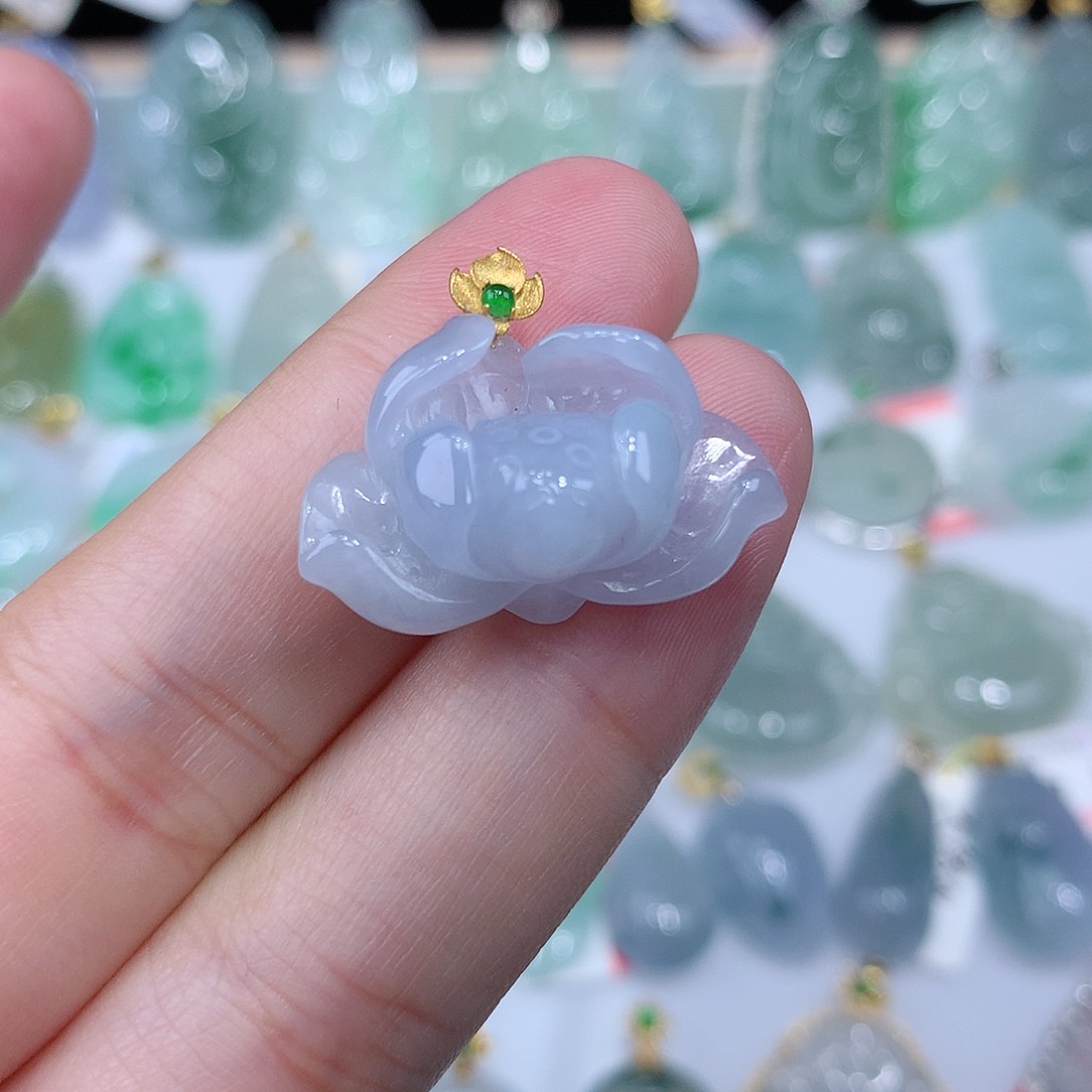 翡翠颈饰18K金镶嵌莲花